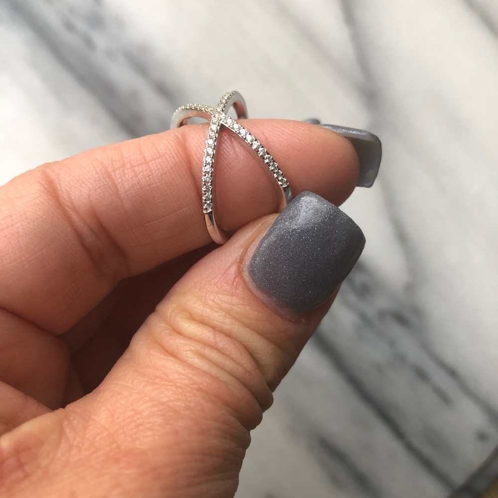 Sterling silver CZ overlapping ring crossover - Picture 7 of 7